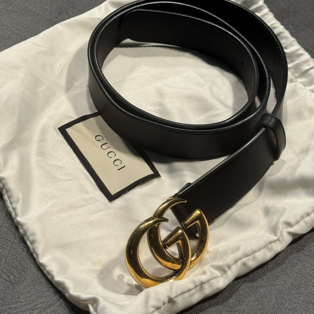 Gucci Black Leather Belt with Gold Double G Buckle